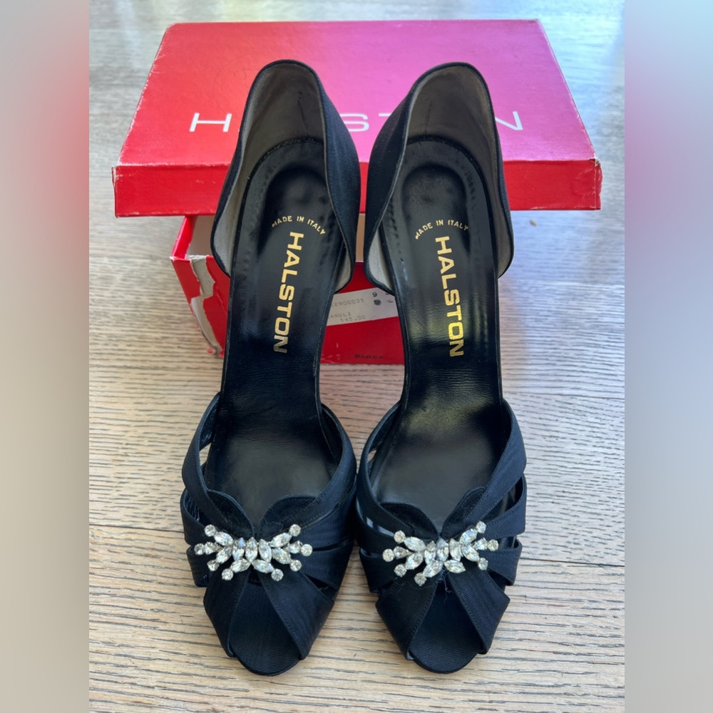 Vintage Halston evening pump with crystal accents. Barely worn size 10